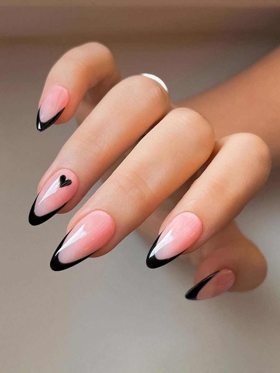 GOLDEN NAILS & SPA