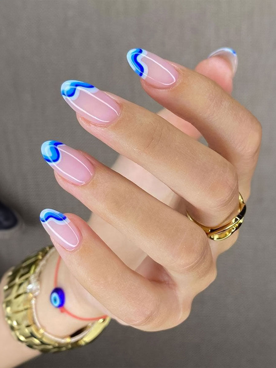 GOLDEN NAILS & SPA